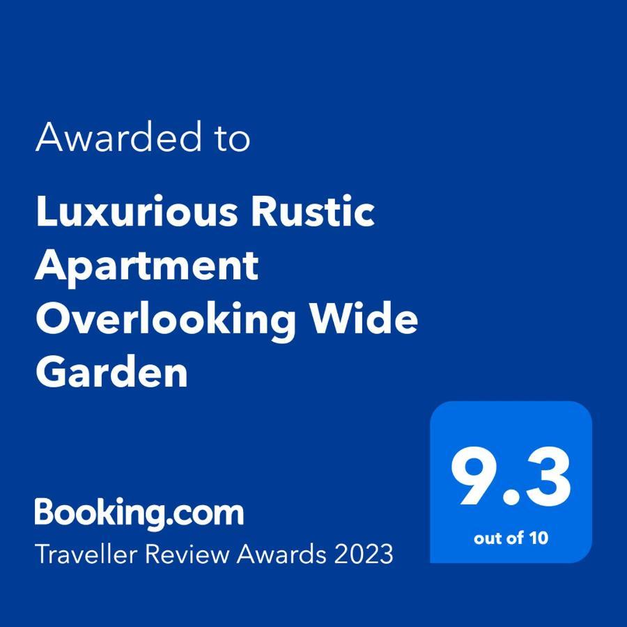 Luxurious 3 Bedroom Rustic Apartment Overlooking Huge Garden - For Families And Couples Cairo Exterior foto